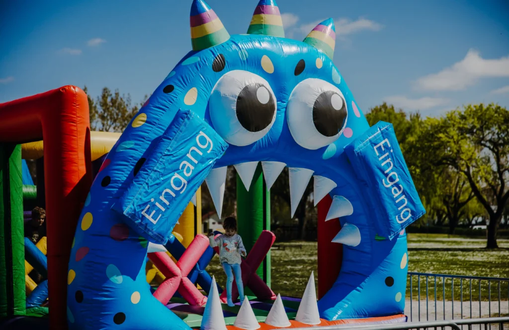 Huepfburg_EisInsel_T1_pokorny--scaled